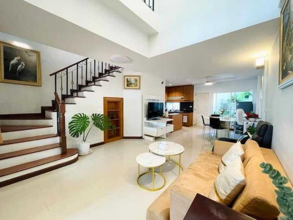 For RentHouseChaengwatana, Muangthong : Rent a townhome, Vista Park, Prachachuen, beautifully decorated near Central Chaengwattana, Dhurakij Pundit University