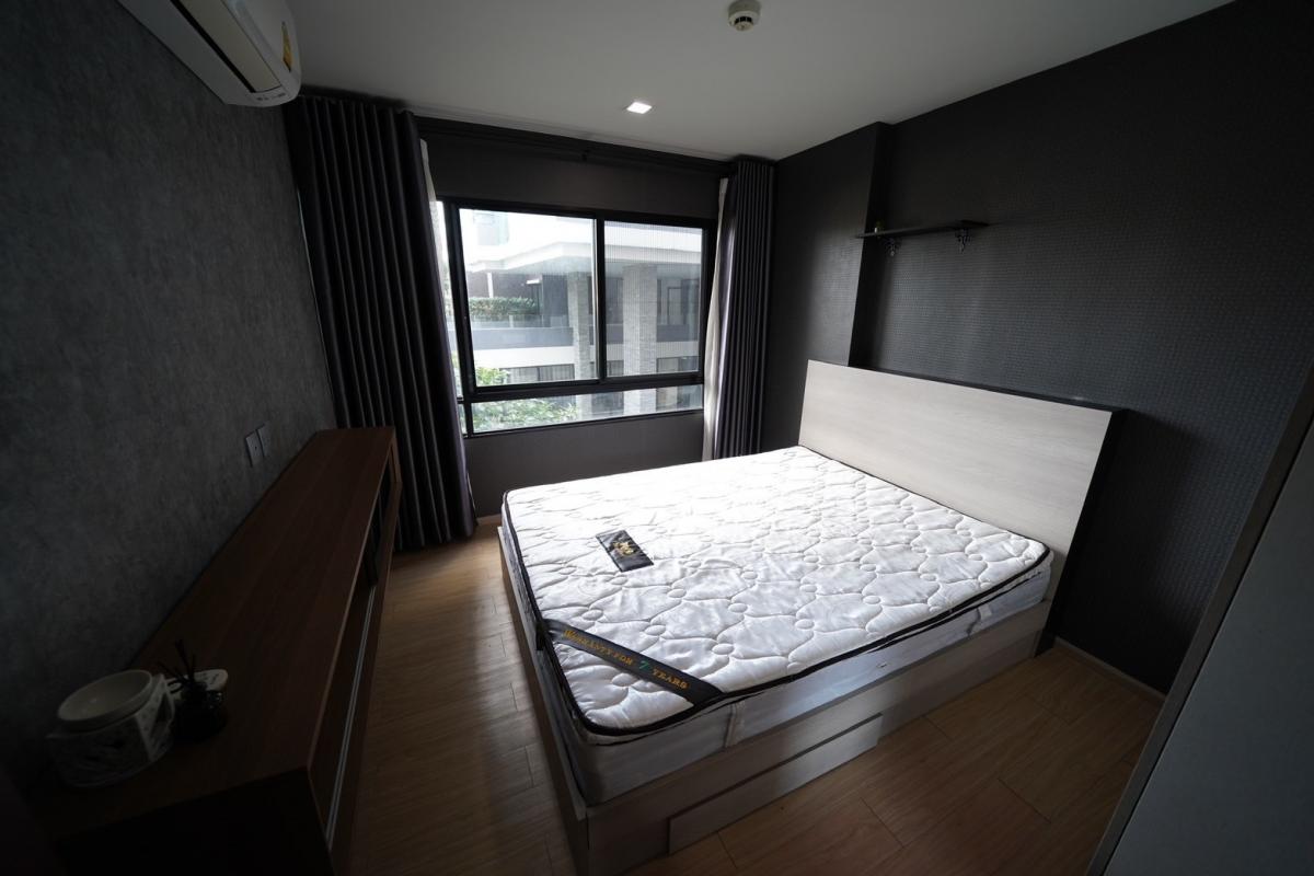 For RentCondoVipawadee, Don Mueang, Lak Si : Wynn Condo Phahonyothin 52 BTS Saphan Mai Low-Rise condo, not crowded, peaceful, 4th floor, building C, 31.69 sqm. Suitable for relaxation. Highlights: It is a condo that is quite peaceful, not a large parking screen. The new bridge is only 300 meters. Th