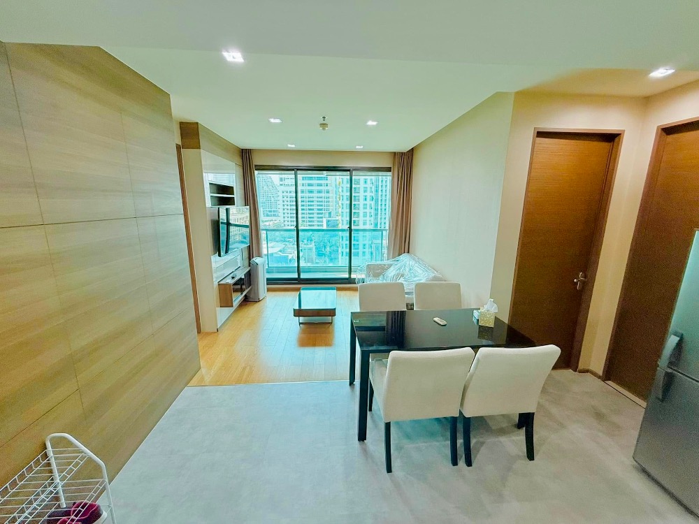 ขายคอนโดสาทร นราธิวาส : For sale 2 bedrooms at The Address Sathorn