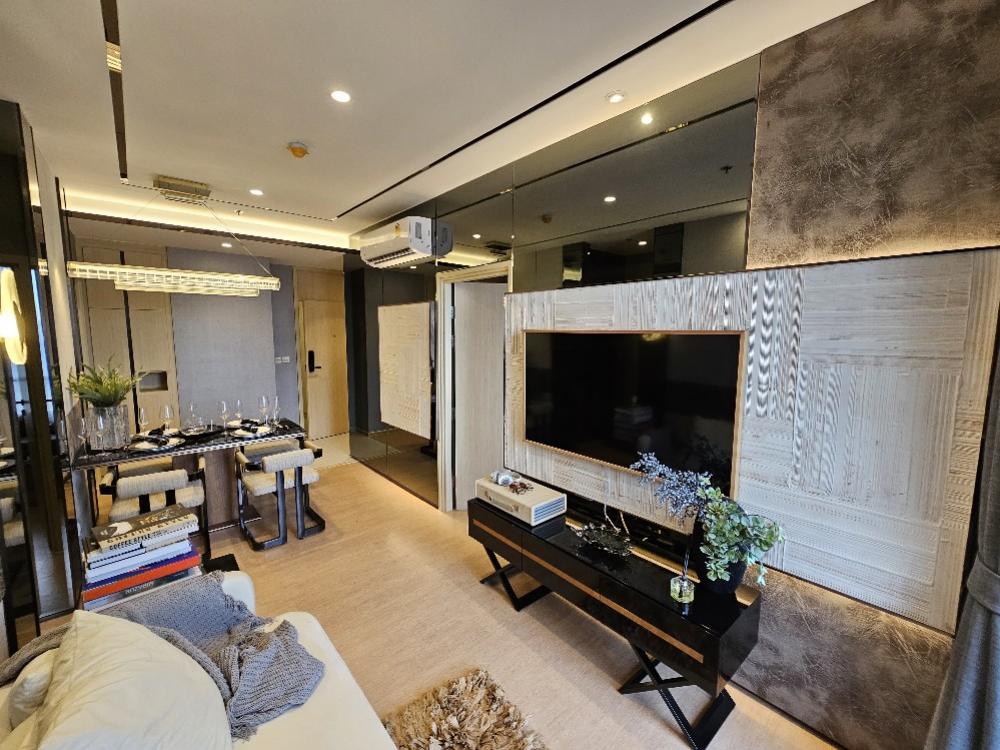 For RentCondoSukhumvit, Asoke, Thonglor : & quot; maru ekkamai 2 & quot; condo Pet Friendly ready to get in a beautiful room, wide room, good location, convenient to travel near BTS Ekkamai, BTS Thonglor