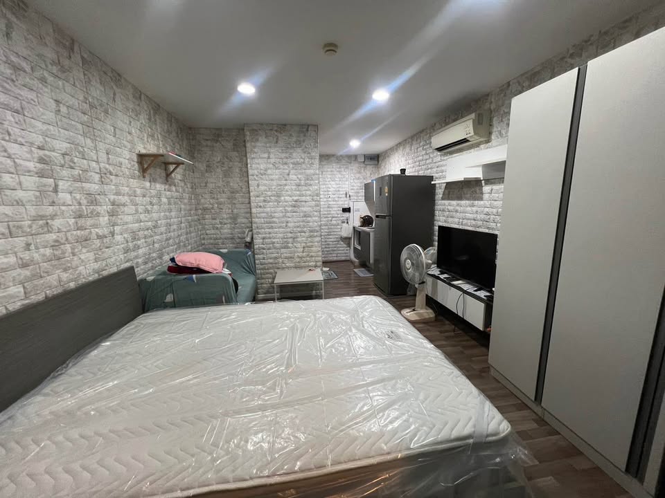 For SaleCondoRamkhamhaeng, Hua Mak : Living Nesst Ramkhamhaeng condo for sale, Soi Ramkhamhaeng 85/1, good location, next to The Mall Bangkapi (S4627)