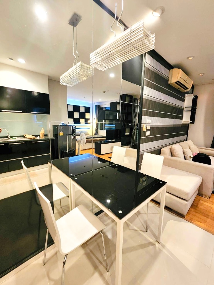 For RentCondoWongwianyai, Charoennakor : Rent Villa Sathorn, high -class beautiful view