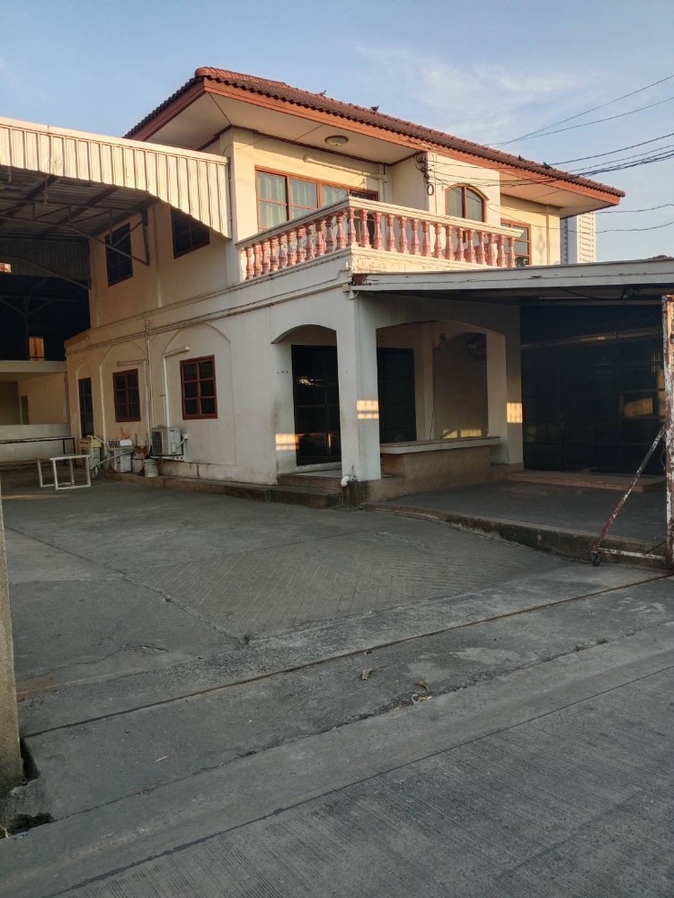 For SaleWarehouseChaengwatana, Muangthong : House for sale with warehouse, Chaeng Watthana Pak Kred 19, opposite Central Chaengwattana Pink electric train alley