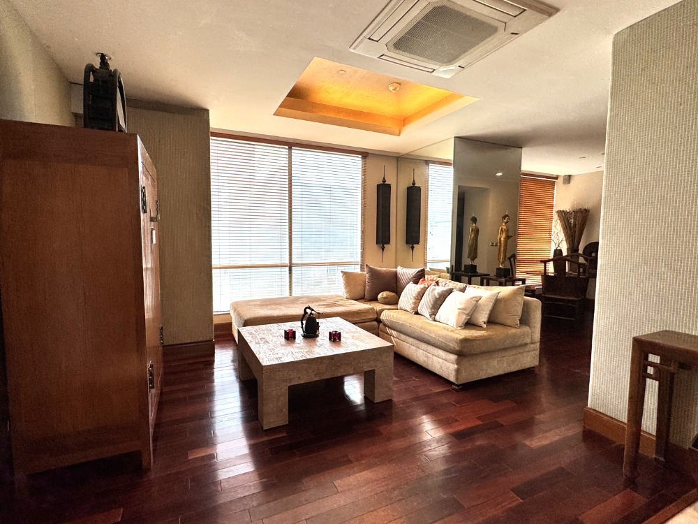 For RentCondoSathorn, Narathiwat : (C31839) 2 Bedrooms Condo 137 SQM at Sky Villa Sathorn