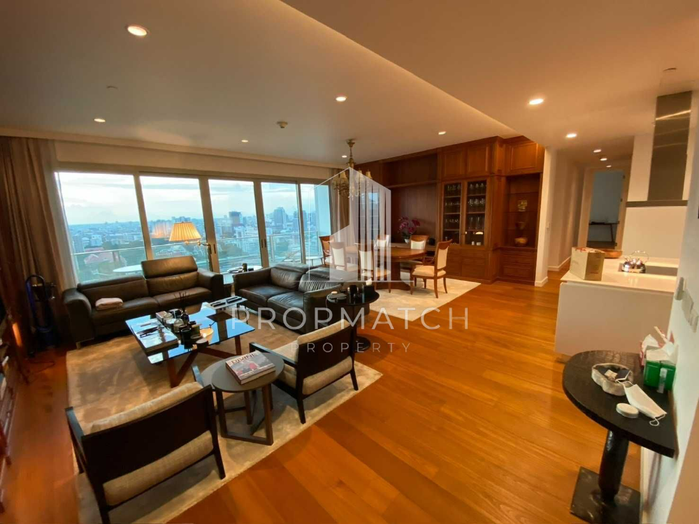 For RentCondoWitthayu, Chidlom, Langsuan, Ploenchit : Condo rental ✨ 185 Rajadamri (3 bedrooms 162 sqm.) Price 180,000 baht