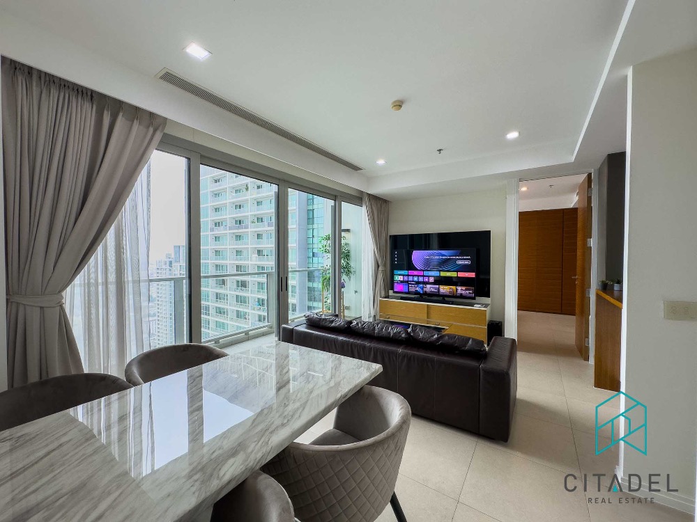 For RentCondoWongwianyai, Charoennakor : The River by Raimon Land - High Floor 1 Bed Condo for Rent!