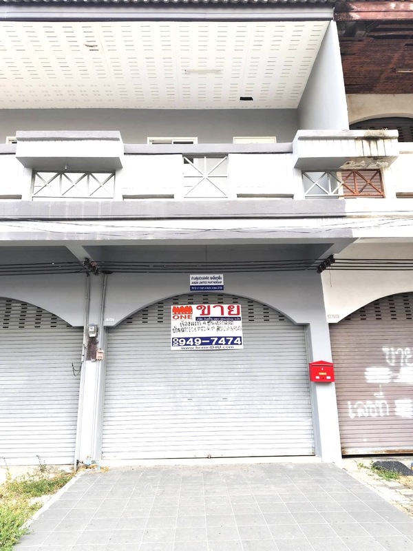 For SaleShop HouseRayong : House for sale, 4 -story commercial building, next to Sukhumvit Road, Lotus Ban Chang, Rayong Province, Municipal Road 17 Soi Pawn