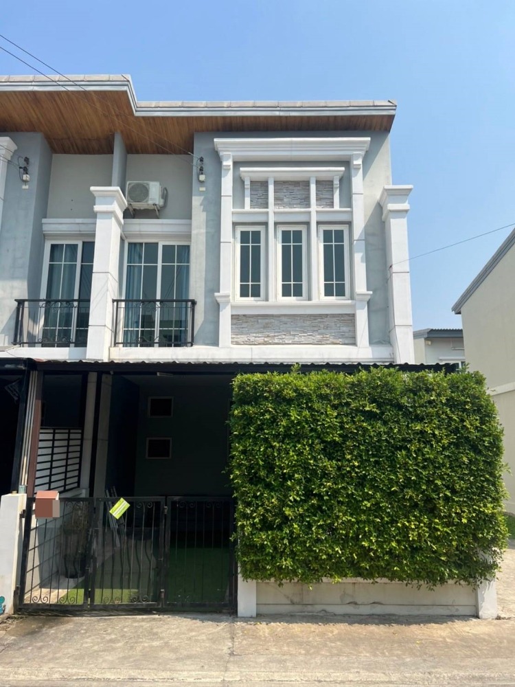 For RentTownhouseLadkrabang, Suwannaphum Airport : Townhouse for rent, Golden Town 3, Bang Na, Suan Luang, beautiful house (N.1568)