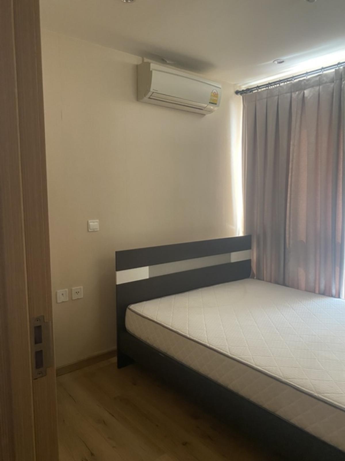 For RentCondoRattanathibet, Sanambinna : Budjet Condo opposite the Ministry of Public Health, Nonthaburi, the best corner room location in the area.