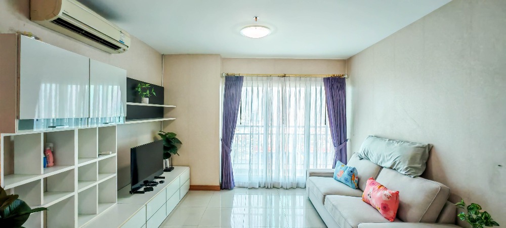 For SaleCondoRathburana, Suksawat : Luxury condo for sale, Ivy River, Rat Burana, a large room, river view at the best price.