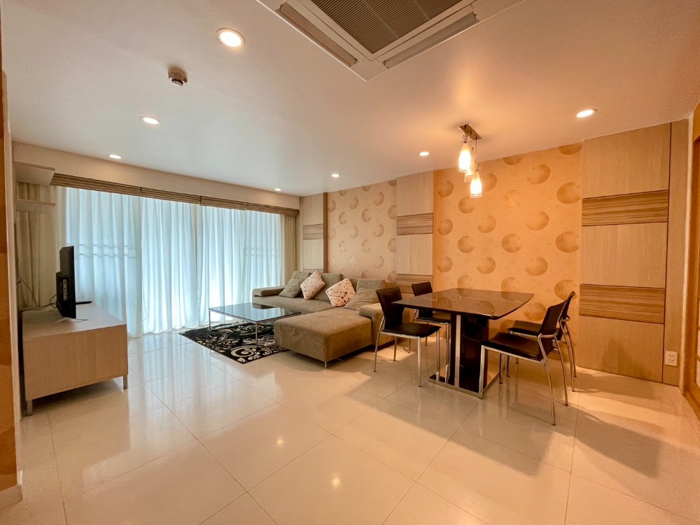 ให้เช่าคอนโดสุขุมวิท อโศก ทองหล่อ : For rent condo 2beds 1bath 83sqm in Phomphong