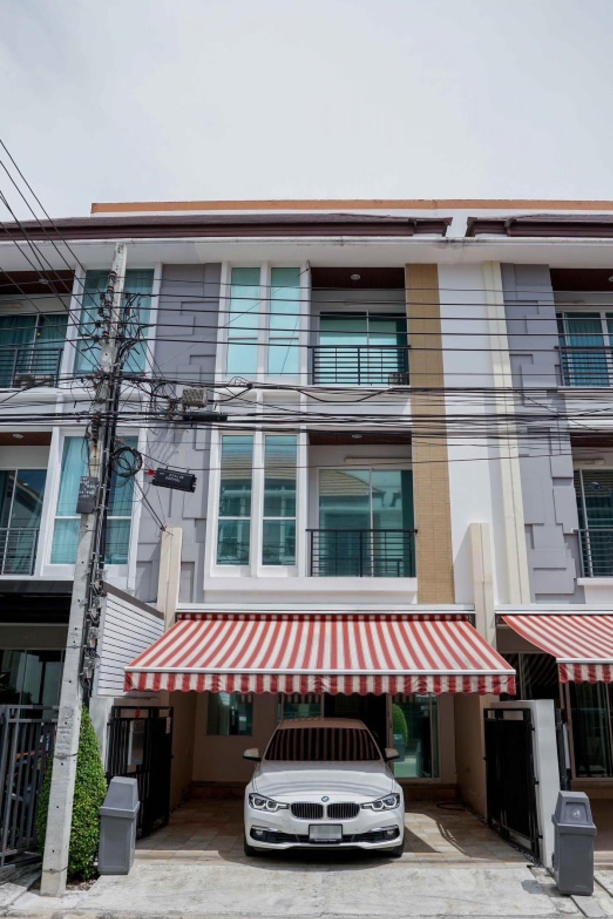 For RentTownhomeLadprao101, Happy Land, The Mall Bang Kapi : Ban Klang Mueang Lat Phrao 87