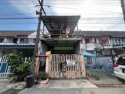 For SaleTownhousePathum Thani,Rangsit, Thammasat : 2 -storey townhouse for sale, City Home Village, 1, area 16.30 sq.w., good location near Chatchawan Khlong 7 Market