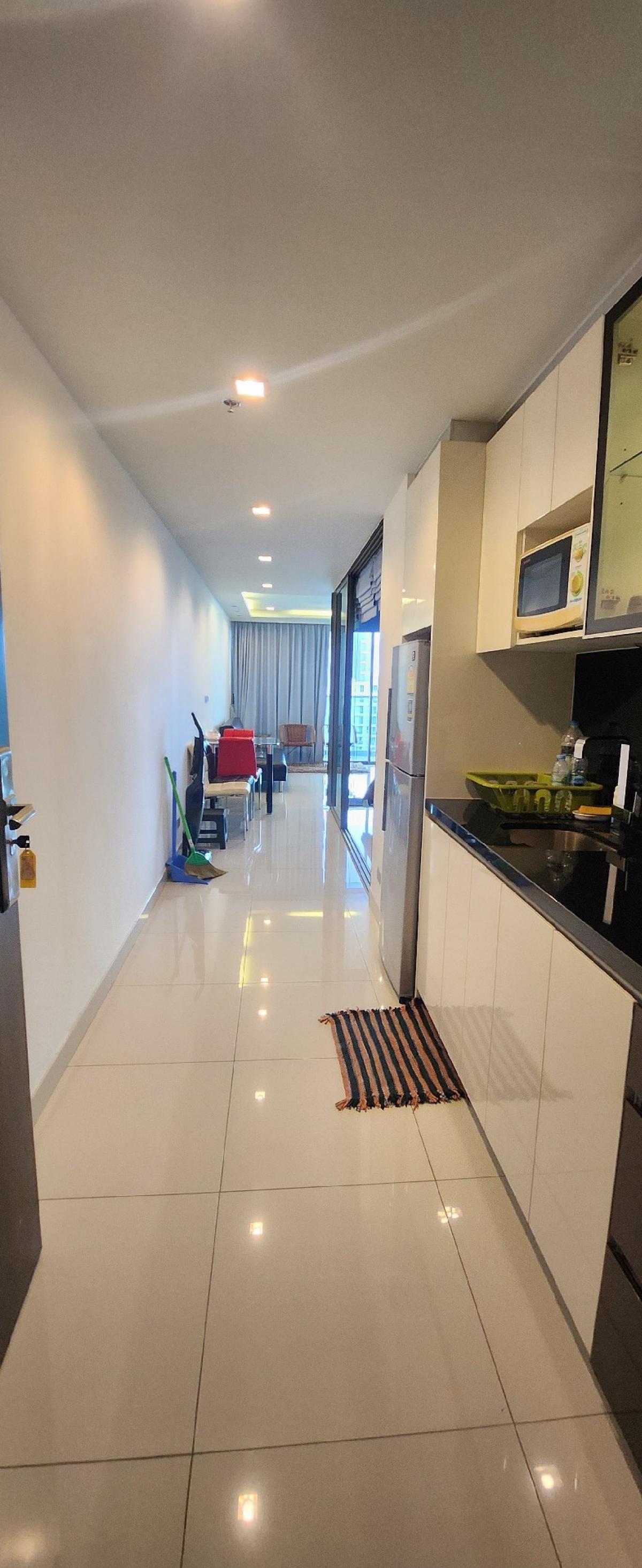 For RentCondoPattaya, Bangsaen, Chonburi : Condo next to Wong Amat Beach for rent