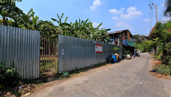 For RentLandLadprao, Central Ladprao : Land for rent in Lat Phrao -Ratchadaphisek area behind the Office of the Court of Justice, Ratchadaphisek Road