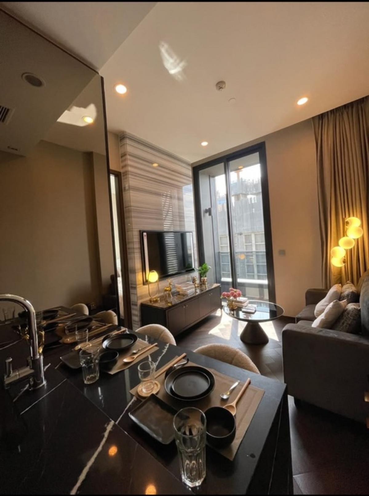 For RentCondoSukhumvit, Asoke, Thonglor : Rent The Esse Sukhumvit 36 ​​(Di Sukhumvit 36) near BTS Thonglor, very beautiful room, ready to stay in Line: @551TXOMC