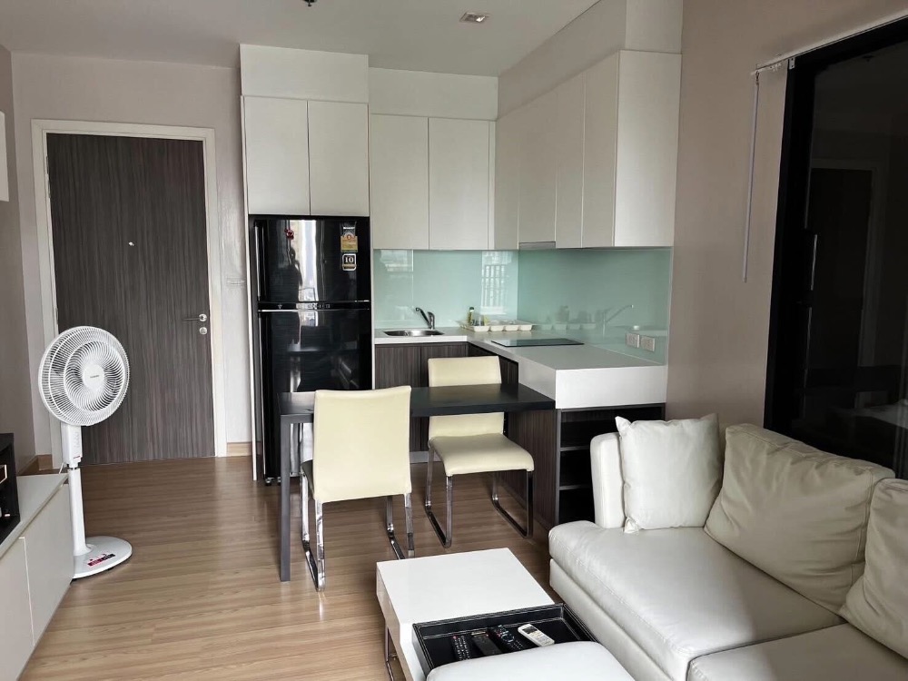 For RentCondoWongwianyai, Charoennakor : ❤️ Urbano Absolute Sathorn Taksin❤️ ♋️Condo for Rent♋️