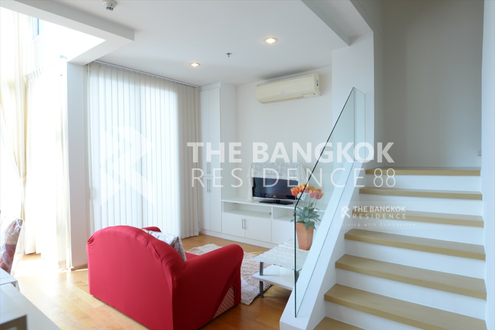 ให้เช่าคอนโดราชเทวี พญาไท : For Rent: Stunning Duplex Villa in Ratchathewi! by Wich b