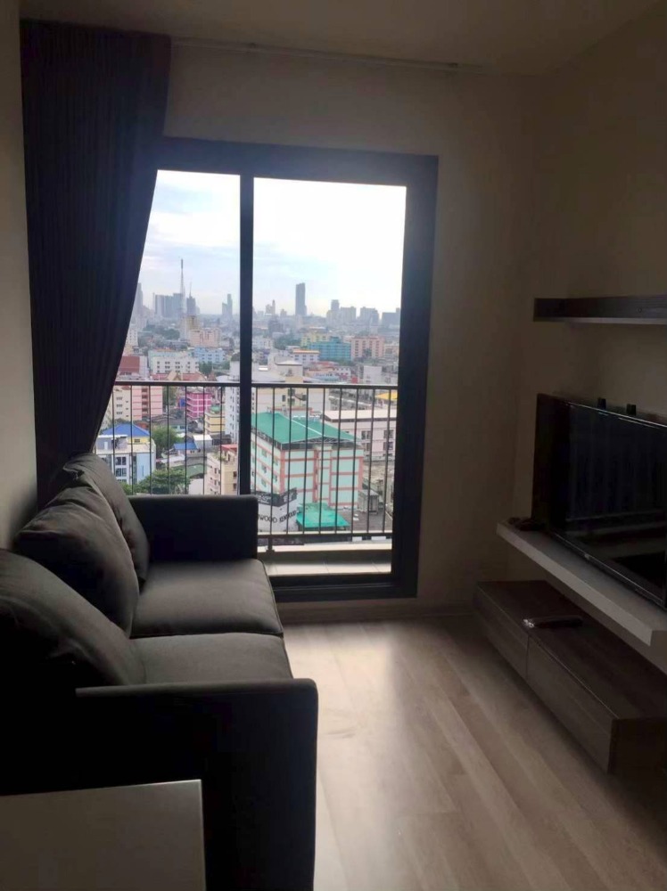 For RentCondoRatchadapisek, Huaikwang, Suttisan : 👉 Condo for Rent: Centric Huai Khwang – Ready to Move In