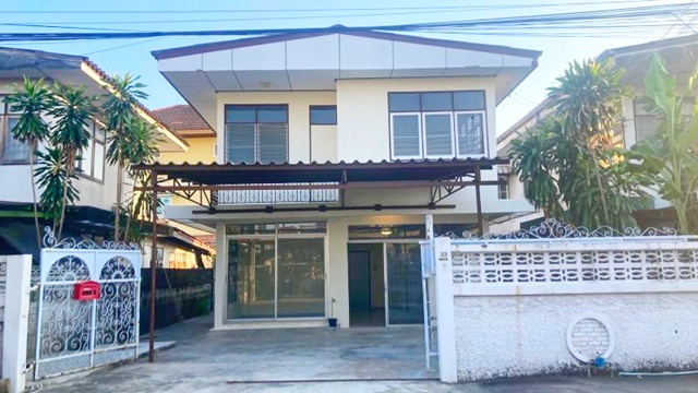 For RentHouseKaset Nawamin,Ladplakao : MRT ChokChai4 1.7km. house for rent 2-storey 59sq.wa. 240sq.m.Chandrakasem Rajabhat University 3.1า