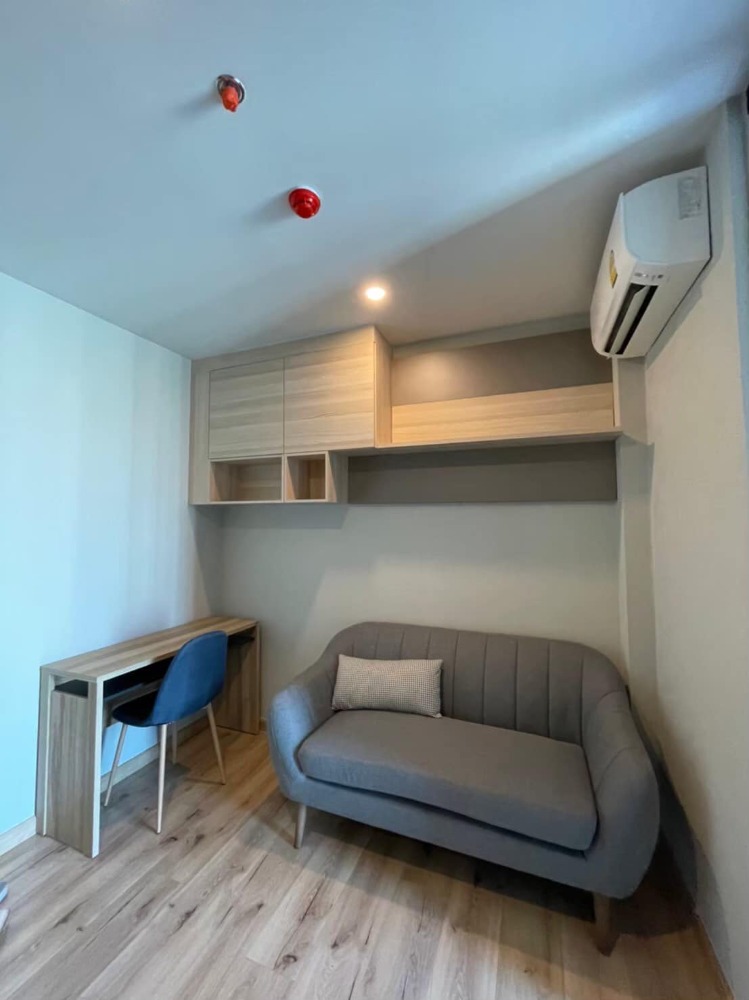 For RentCondoPinklao, Charansanitwong : Condo, floor 12A with beautiful decorative furniture for rent in Charan Sanitwong-Bang Phlat area, near BTS Sirindhorn BTS