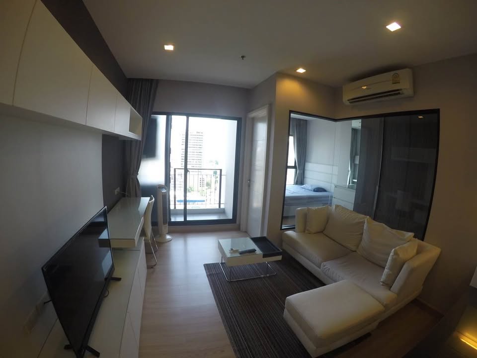 For RentCondoWongwianyai, Charoennakor : Rent Urbano Absolute Sathon-Taksin