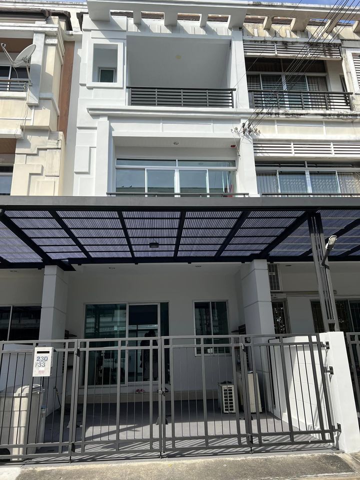 For SaleTownhomeChokchai 4, Ladprao 71, Ladprao 48, : Townhome for sale at Ban Klang Mueang Erbanian Ladprao 71