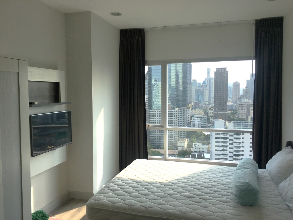 For RentCondoSathorn, Narathiwat : Condo for rent Centric Sathorn-Saint Louis near BTS Surasak