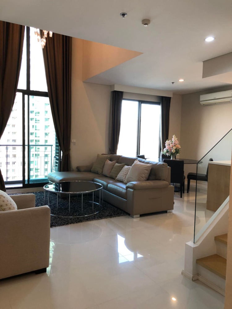 For RentCondoRama9, Petchburi, RCA : Rent Villa Asoke  Duplex 1 Bedroom 2 Bathrooms 80 sq.m., Floor 25/26, corner room 180 meters from MRT Phetchaburi