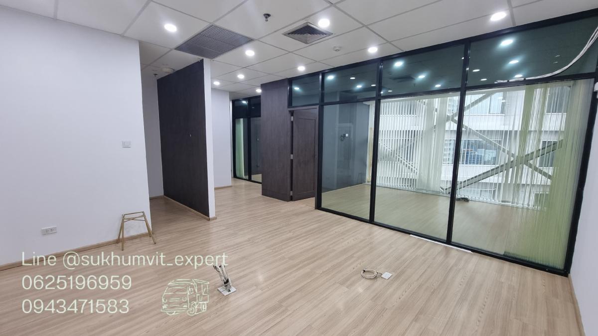 ให้เช่าสำนักงานสุขุมวิท อโศก ทองหล่อ : 12th อโศก 104sqm x 750 บาท