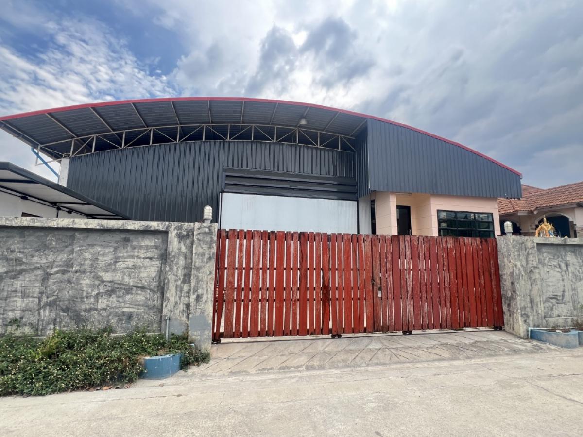 For RentFactoryPathum Thani,Rangsit, Thammasat : Factory warehouse for rent or sell warehouse with office Rental area 800 sqm. Khlong 4 Lam Luk Ka