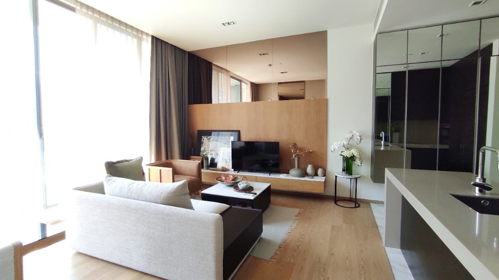 For RentCondoSilom, Saladaeng, Bangrak : For RENT - Modern Spacious 1 BD at Saladang One Contact 0817010651