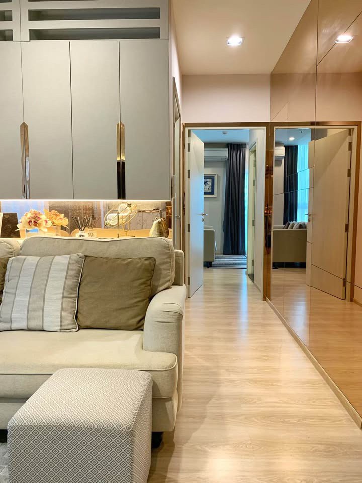 For RentCondoRatchadapisek, Huaikwang, Suttisan : NOBLE Revolve Ratchada (2Bed 2Bath 54SQM.) 🛎️🛎️ | 𝗟𝗶𝗻𝗲 @: @𝗮𝘀𝘀𝗲𝘁𝘀𝗽𝗿𝗼