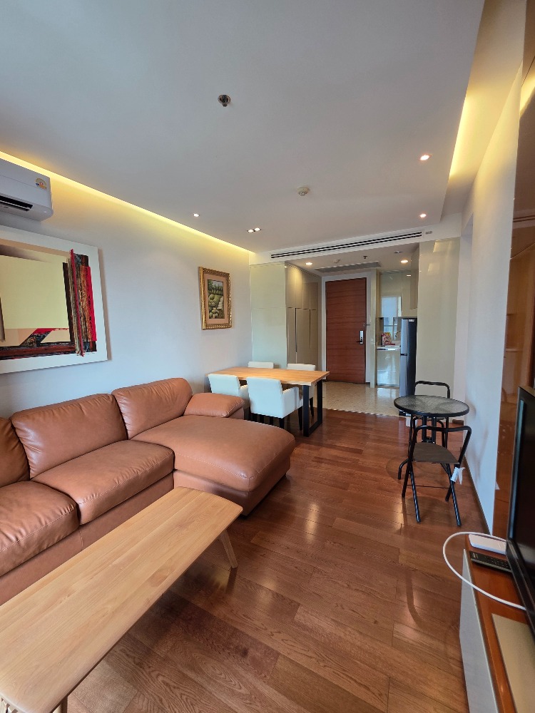 For RentCondoSukhumvit, Asoke, Thonglor : 💥For Rent💥Condo The Address Sukhumvit 28. 2 Beds 2 Baths, 80 sq.m. Corner unit, furnished, high floor, unblocked view. Near BTS Phrom Phong just 300 m.