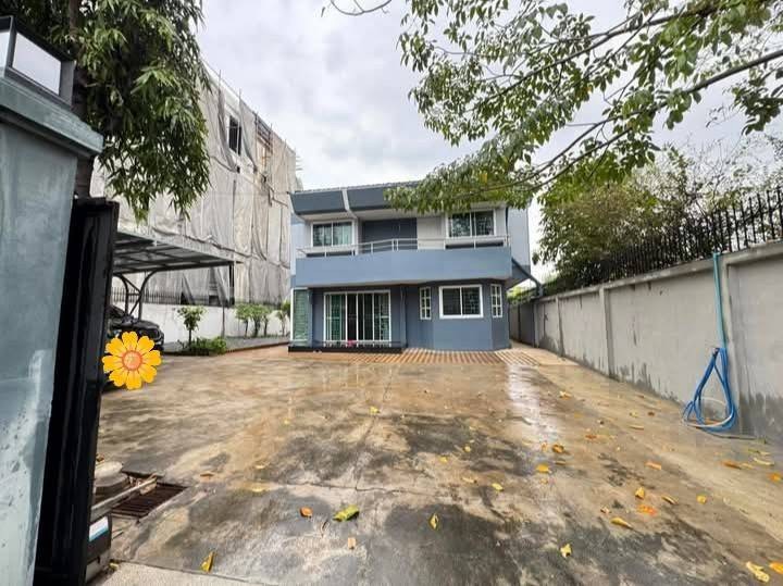 For RentHousePattanakan, Srinakarin : #2 storey detached house for rent, 108 sq.m. 6 bedrooms, 3 bathrooms, with Phatthanakan Phatthanakan 53, Soi 11, Large "Ready to stay", Muang Thong 2 projects, located 631, Soi Phatthanakan 53, Phatthanakan Road, Suan Luang, Bangkok. Price 65,00