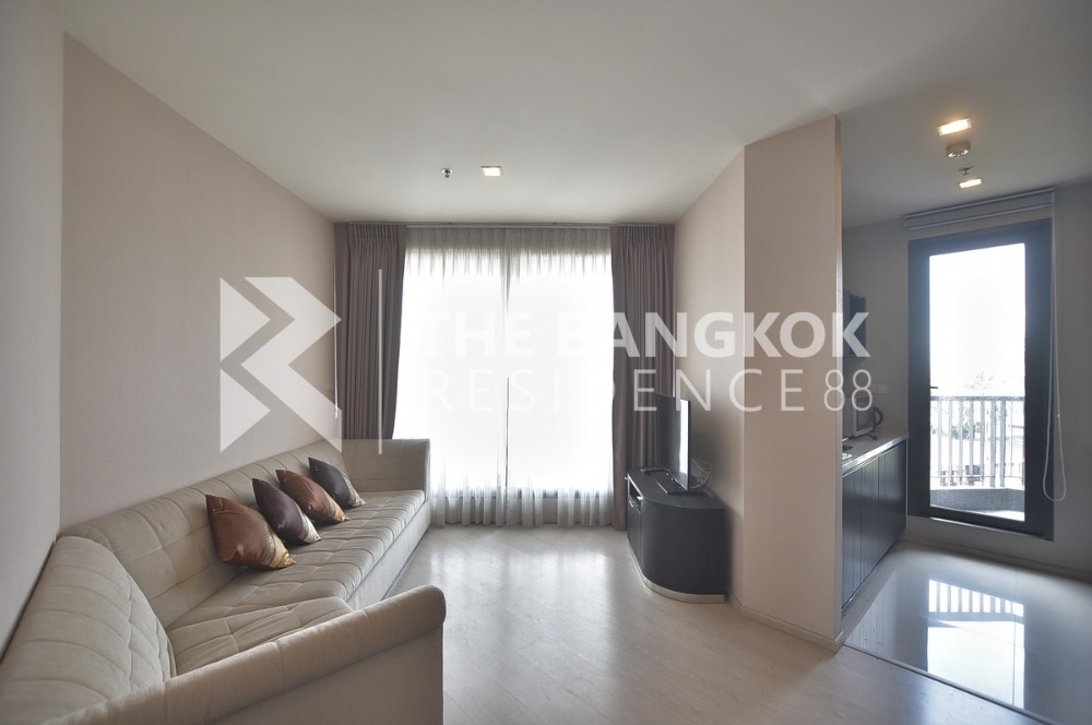 For RentCondoOnnut, Udomsuk : Rhythm 44/1 - Special Price! 2B2B, Right Next to BTS Phra Khanong by Chris