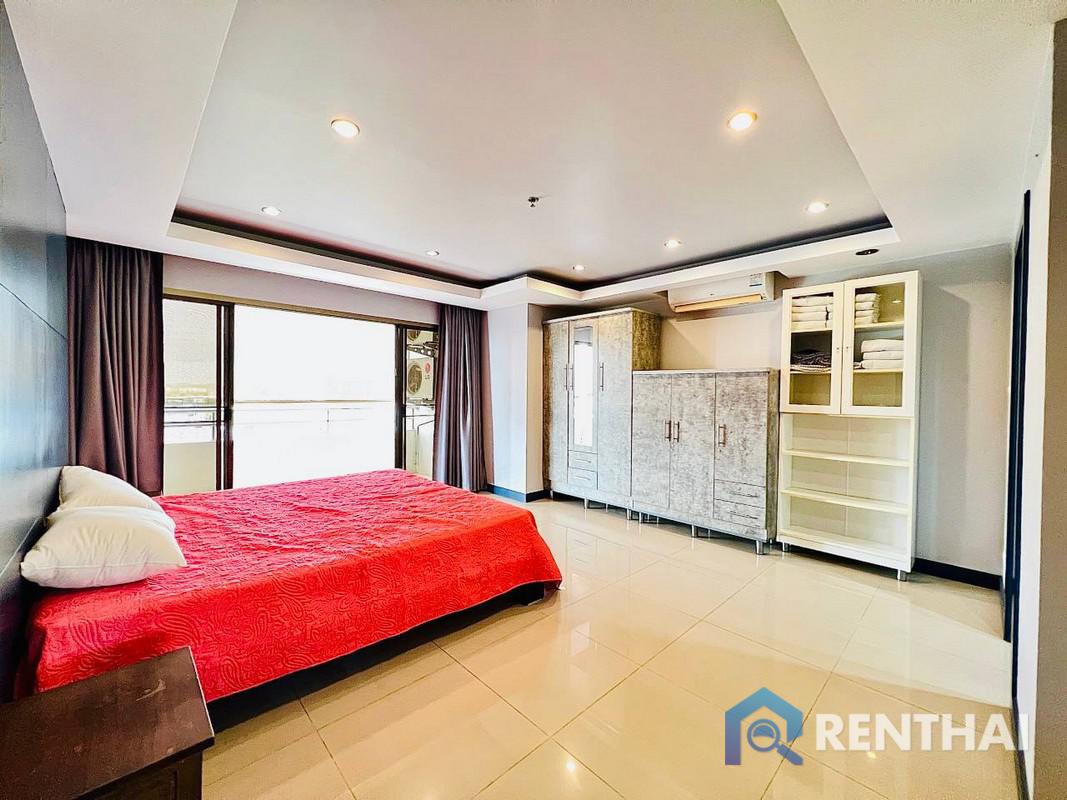 For SaleCondoPattaya, Bangsaen, Chonburi : 2 Bedroom Condo in Central Pattaya