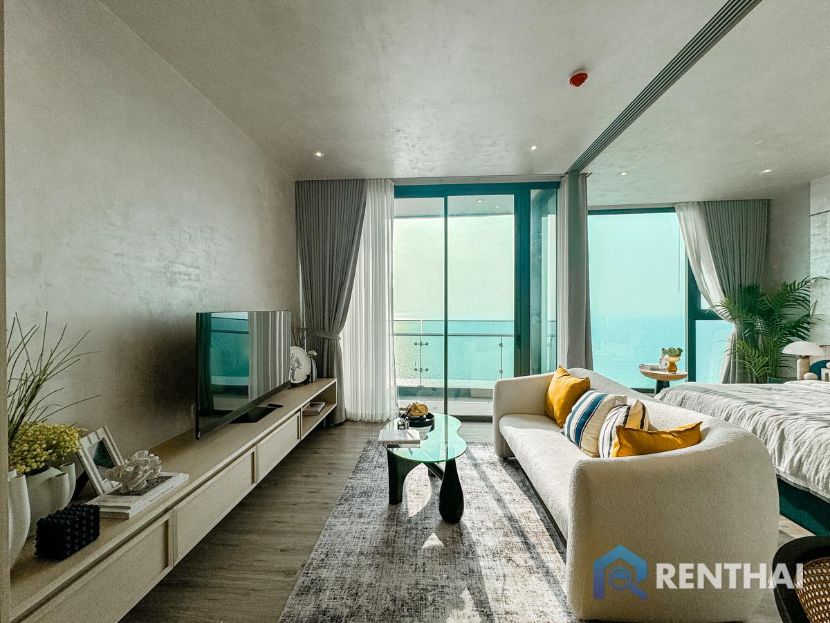 For SaleCondoPattaya, Bangsaen, Chonburi : Arom Wongamat 45 sqm with stunning sea views on the 22nd floor Experience luxury living with breathtaking sea views from a high floor