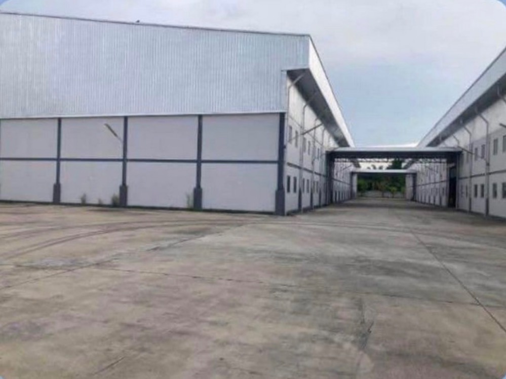 For RentFactoryPattaya, Bangsaen, Chonburi : Rent a yellow factory, Ban Bueng District, factory area 2,757 square meters, 5 tons per square meter, 14 meters high, 3 phase 350 kva. Interested in Atline.@841QLNR