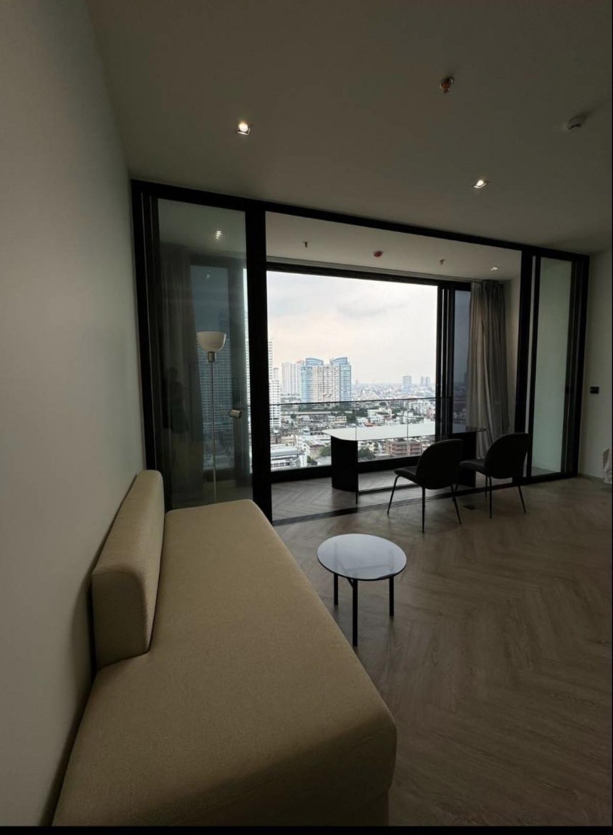 ให้เช่าคอนโดวงเวียนใหญ่ เจริญนคร : Short time only : 2 bedrooms Chapter Charoennakorn Riverside