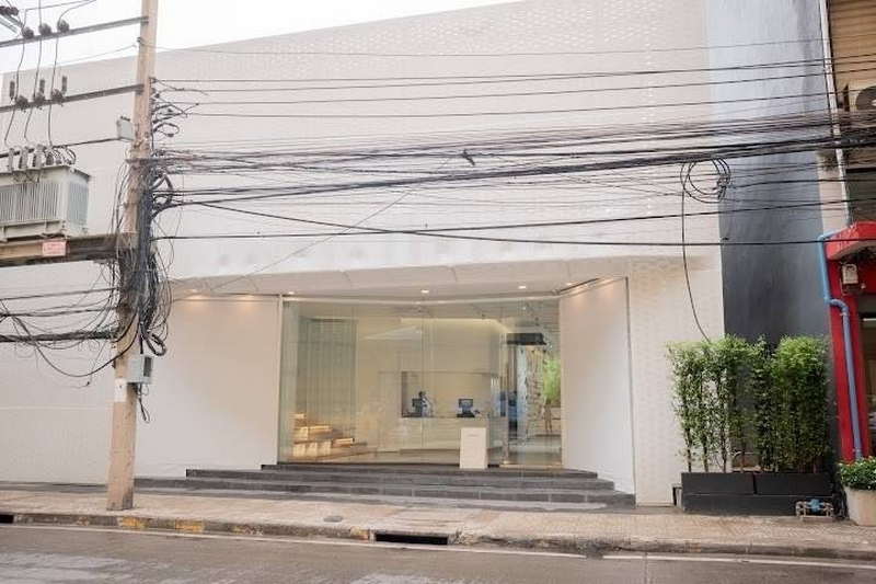 For RentShowroomSukhumvit, Asoke, Thonglor : Bangkok Standalone Sukhumvit BTS Ekkamai BRE23756