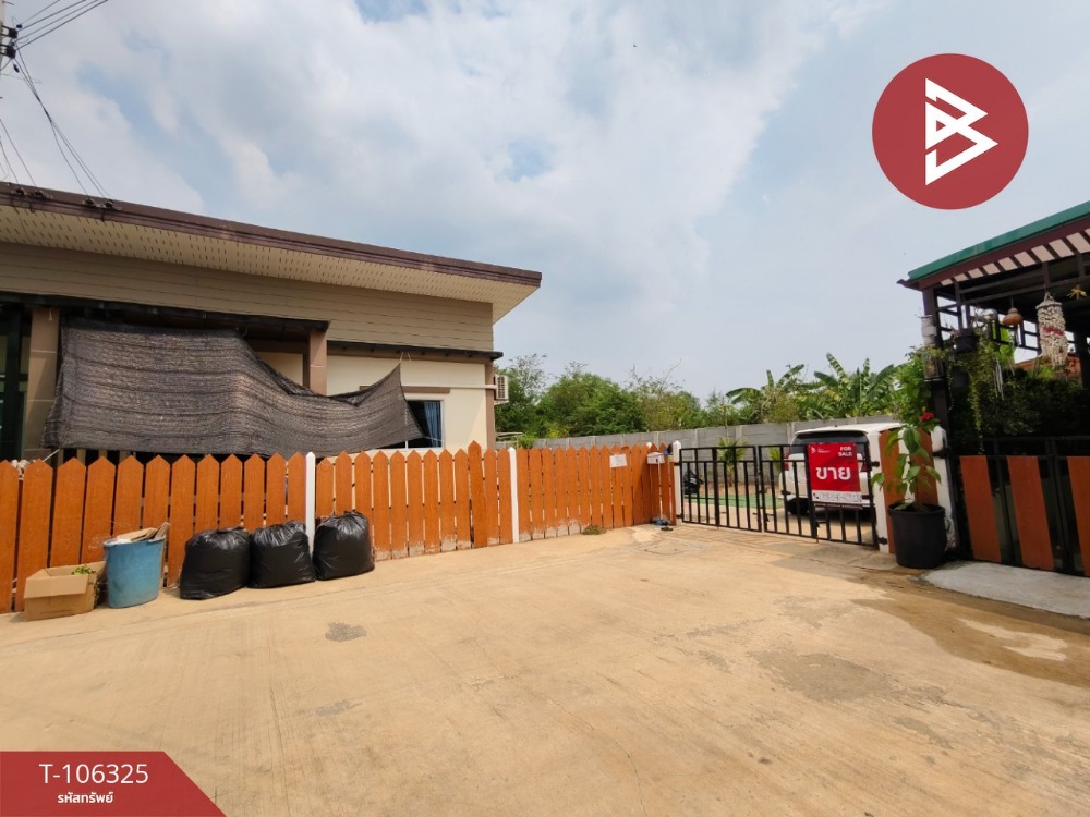 For SaleHouseMahachai Samut Sakhon : Twin house for sale in the Village Village 7 Rama 2-Tha Chin, Samut Sakhon