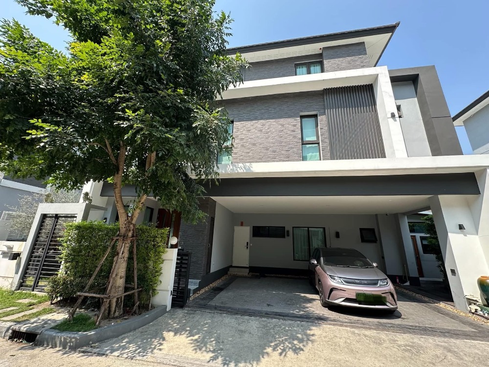 For RentHouseLadprao101, Happy Land, The Mall Bang Kapi : ✨ Rent a single house, 5 bedrooms, complete decorative furniture There is a housekeeper with a laundry room near Huai Khwang.