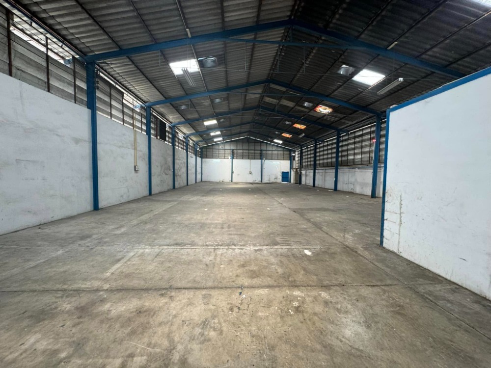 For RentFactoryNakhon Pathom : Warehouse rental/office Purple area, Petchkasem Road, Om Yai Subdistrict, Sam Phran District, Nakhon Pathom area 1,000 sq.m.