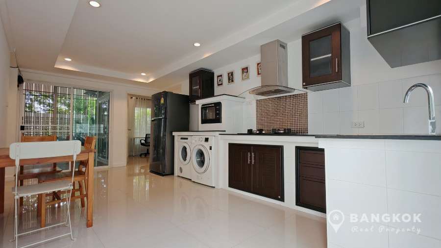 For RentSeri Thai, Ramkhamhaeng Nida : Sammakorn Village Ramkhamhaeng | Modern 2 Bed Apartment with Patio