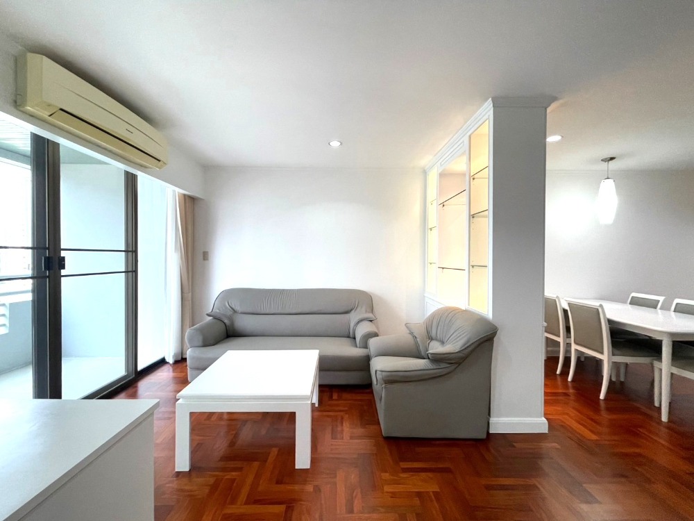 ให้เช่าคอนโดสุขุมวิท อโศก ทองหล่อ : Newly renovate 2 bedrooms for rent near BTS Prompong