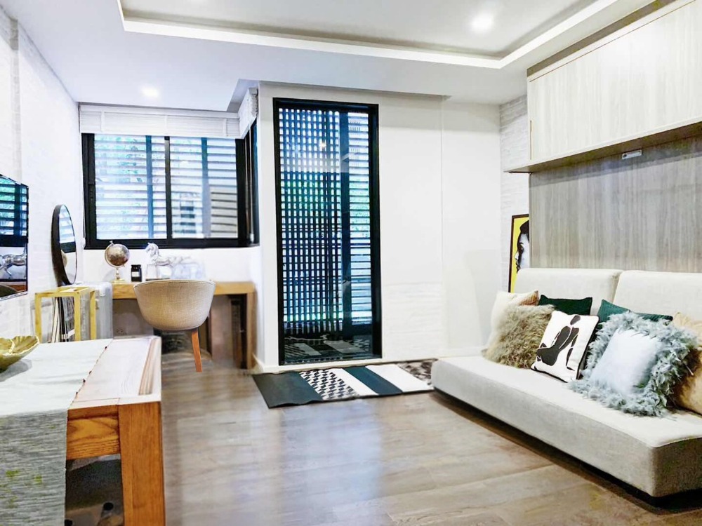 ขายคอนโดนานา : Circle Rein Sukhumvit 12 / Studio Room (FOR SALE), เซอร์เคิล ไรน์ สุขุมวิท 12 / ห้องสตูดิโอ (ขาย) F161