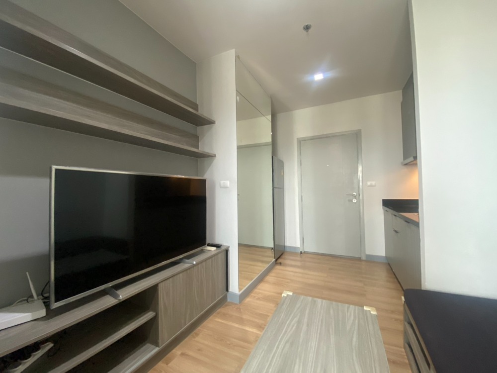 For RentCondoLadprao, Central Ladprao : Condo for rent, CHAPER, Midtown, Lat Phrao 24 Chapter One Mid Town Ladprao 24, near MRT, Lat Phrao Station, only 150 meters.