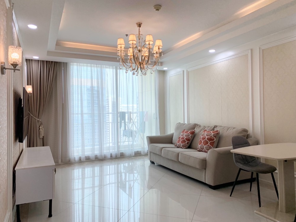 ให้เช่าคอนโดสาทร นราธิวาส : 🌟 The Empire Place Sathorn 65 sqm - Newly Renovated, Available for Rent! 🌟