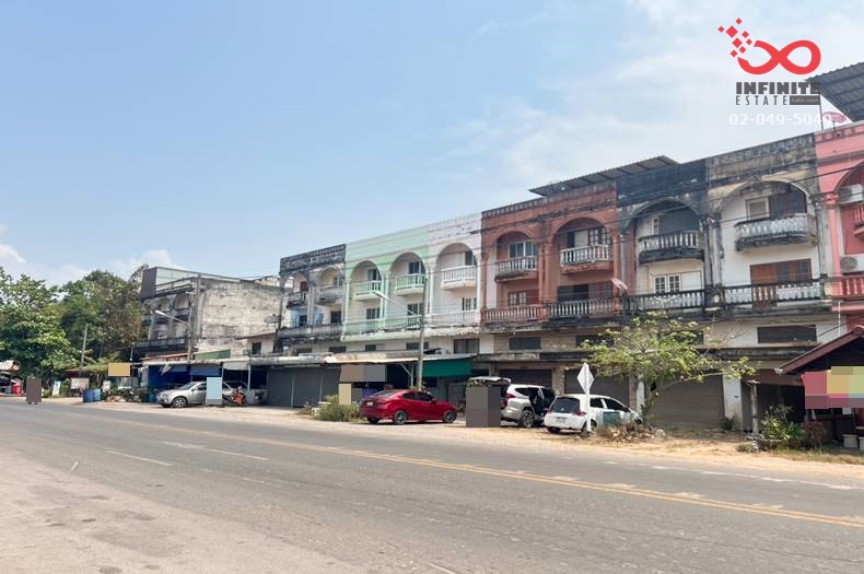 For SaleShop HouseRayong : Commercial building for sale 3.5 floors 17 square wah, Rayong announced